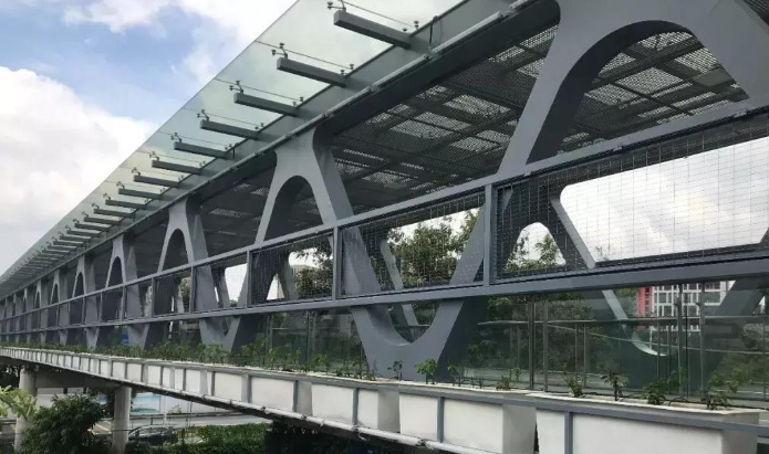 彭州论管桁架结构工程弯管加工防锈处理的方法